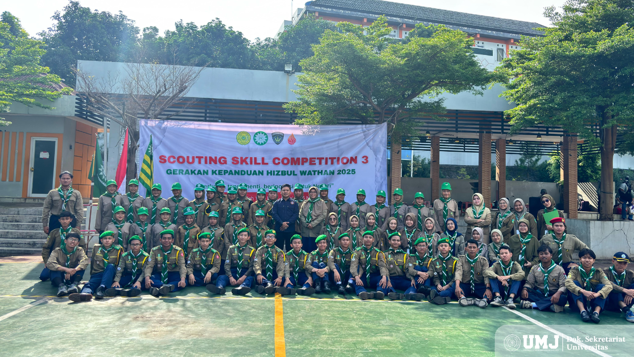Para peserta SSC 3 foto bersama usai kegiatan SSC 3 di Kampus B UMJ, Sabtu (03/05/2025). (Foto: Dok. Pribadi)