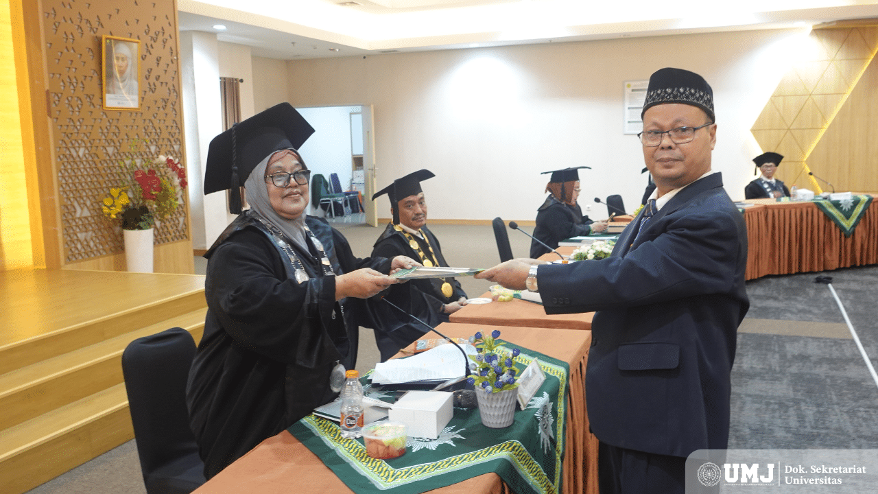 Angkat Disertasi tentang Kepemimpinan Strategis SPs UMJ Luluskan Doktor ke-82