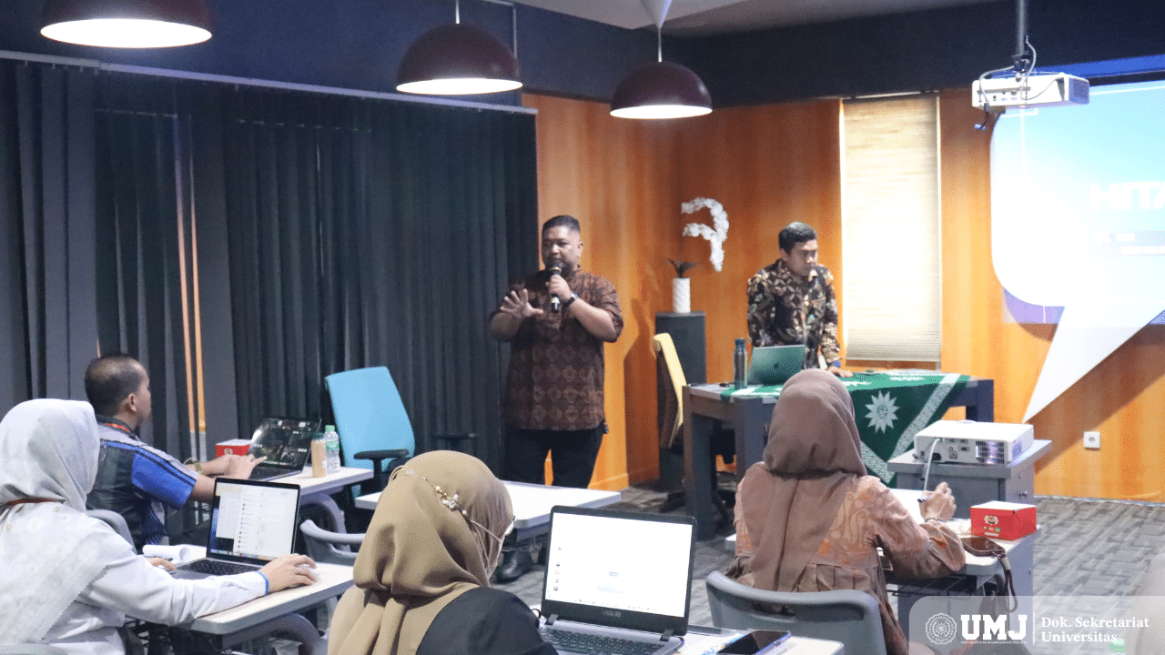 Kegiatan ToT untuk dosen di business center UMJ. Senin (21/07/2025) (Foto:/KSU Fahri)