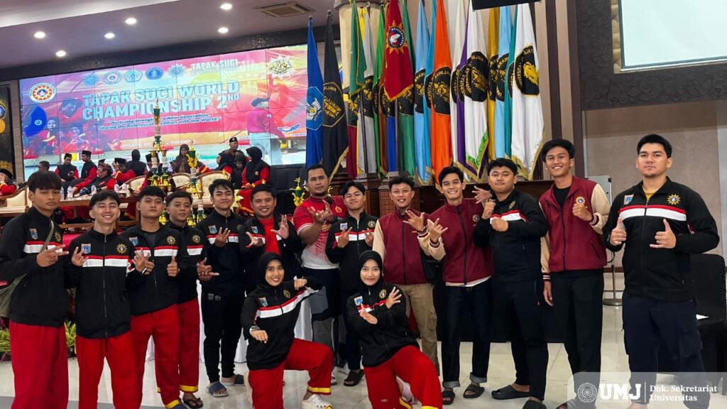 foto bersama mahasiswa UMJ setelah berhasil meraih juara pada berbagai kategori pertandingan. (Foto: KSU/dok. Pribadi)