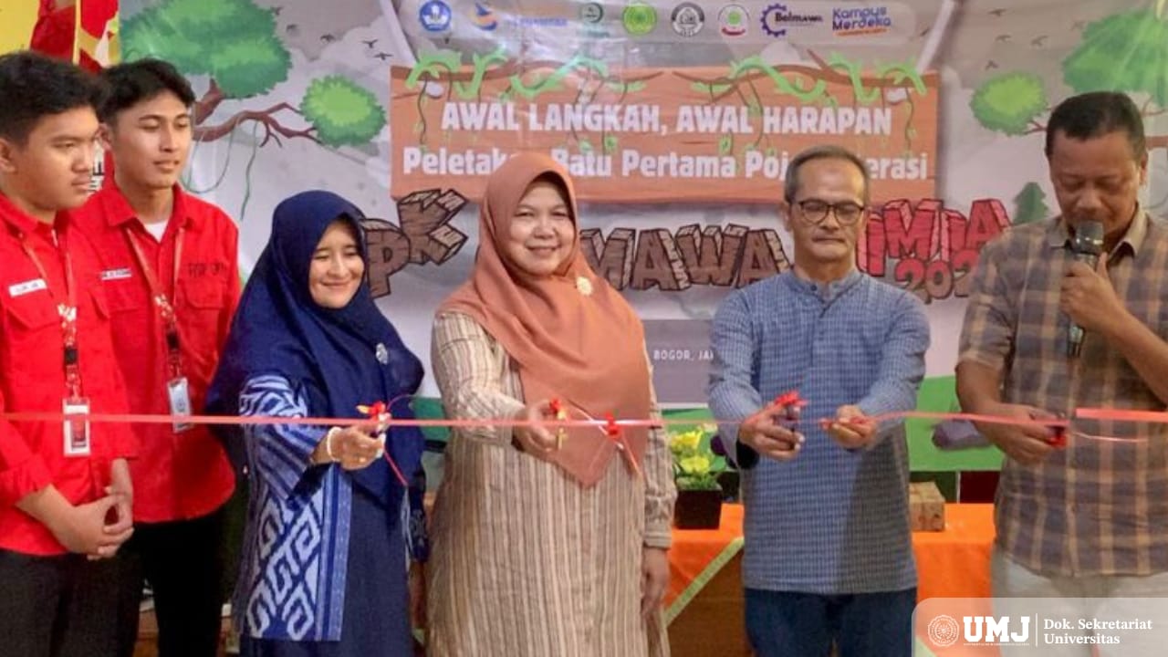 Potret kegiatan HIMIA FISIP UMJ laksanakan gerakan literasi melalui hibah PPK ORMAWA Direktorat Pembelajaran dan Kemahasiswaan Kementerian Pendidikan Tinggi, Sains, dan Teknologi (DIKTISAINTEK). di Desa Cimulang, Kabupaten Bogor. Sabtu-Minggu, 23-24 Agustus 2025. (Foto: KSU/Dok.pribadi).