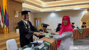 Teliti Strategi Pengembangan Mutu Pendidikan, SPs UMJ Luluskan Doktor ke-88