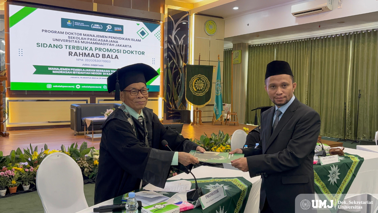 Bahas Manajemen Pembelajaran Berbasis Teknologi, SPs UMJ luluskan Doktor ke 90