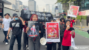 Mahasiswa FKM UMJ Dukung Kesehatan Masyarat Melaui Aksi Tolak Vape Fair 2025