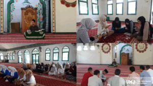 Kegiatan kajian rutin LPP AIK UMJ yang membahas mengenai isi kandungan Q.S. Al Buruj ayat 1-22, di Masjid At Taqwa pada Jumat (22/08/2025). (Foto : KSU/ Indira)