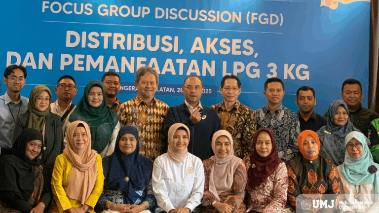 Wakil Rektor III UMJ, Dr. Rini Fatma Kartika, S.Ag, MH., bersama Kaprodi Manajemen, FEB-UMJ, Dr. Diana Hasan, SE, MM., menghadiri FGD di Kantor Kementerian Sekretariat Negara (Dok: Pribadi)