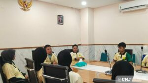 pelepasan delegasi atlet UMJ yang akan berlaga pada Pekan Olahraga Mahasiswa Nasional (POMNAS) XIX di Jawa Tengah, 19–27 September 2025. (Foto: KSU)