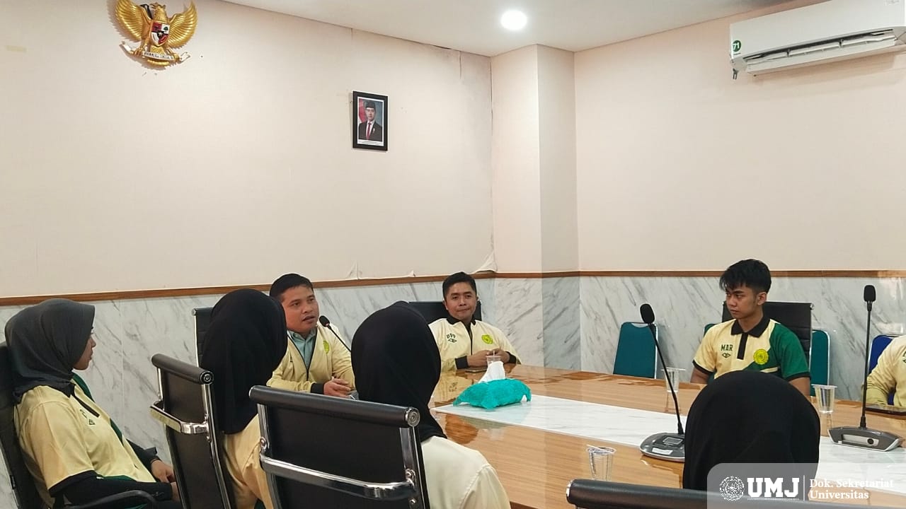 pelepasan delegasi atlet UMJ yang akan berlaga pada Pekan Olahraga Mahasiswa Nasional (POMNAS) XIX di Jawa Tengah, 19–27 September 2025. (Foto: KSU)